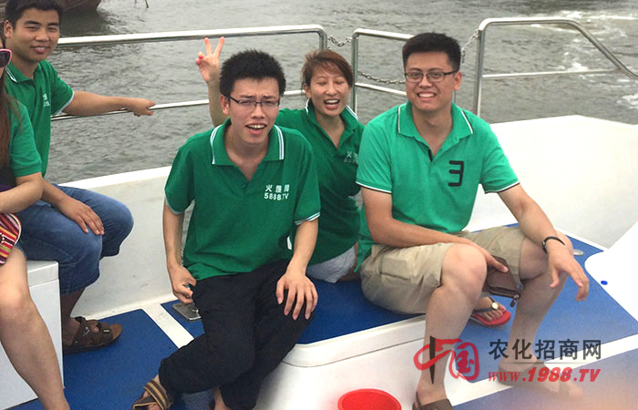 ������ͧ