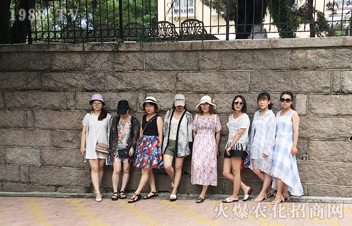 �߽��󺣣���֮�w�P(y��ng)