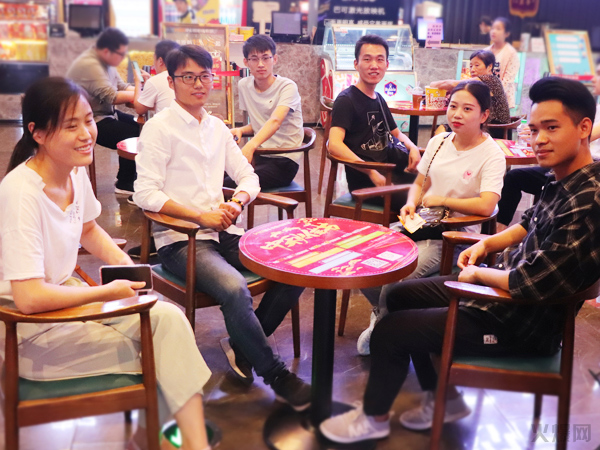 �c��ͬ�У��pϲ�R�T���𱬾W(w��ng)�l(f��)������YƷ��������Ո200���T�����Ӱ��