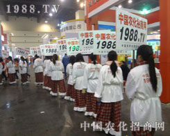 �҂�һ�𹲄�(chu��ng)�����E